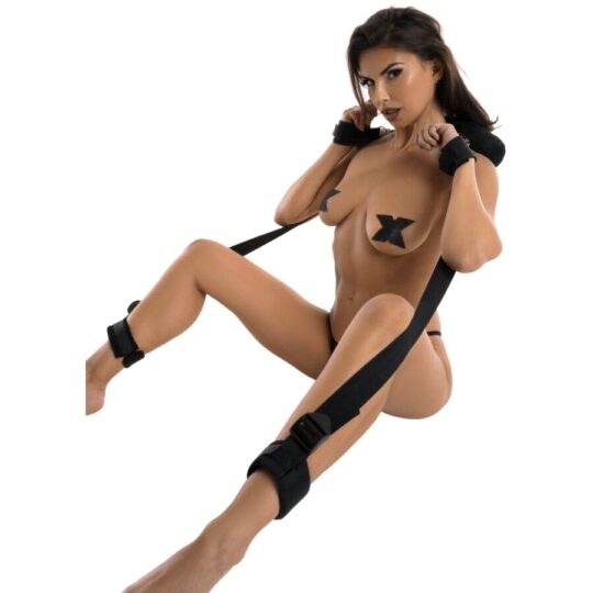 HIDDEN DESIRE - EXTREME SPREAD MASTER CON MANETTE